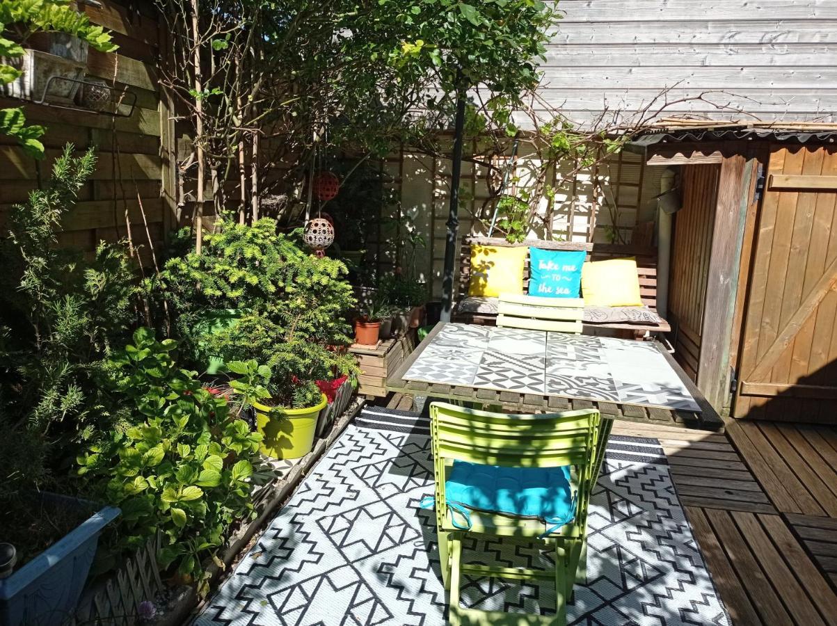 Ferienwohnung L'Atelier De Jocelyne Beuzeville Exterior foto