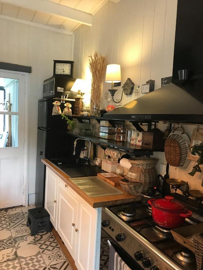 Ferienwohnung L'Atelier De Jocelyne Beuzeville Exterior foto
