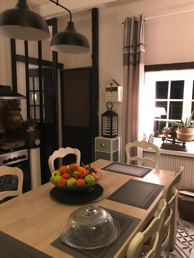 Ferienwohnung L'Atelier De Jocelyne Beuzeville Exterior foto